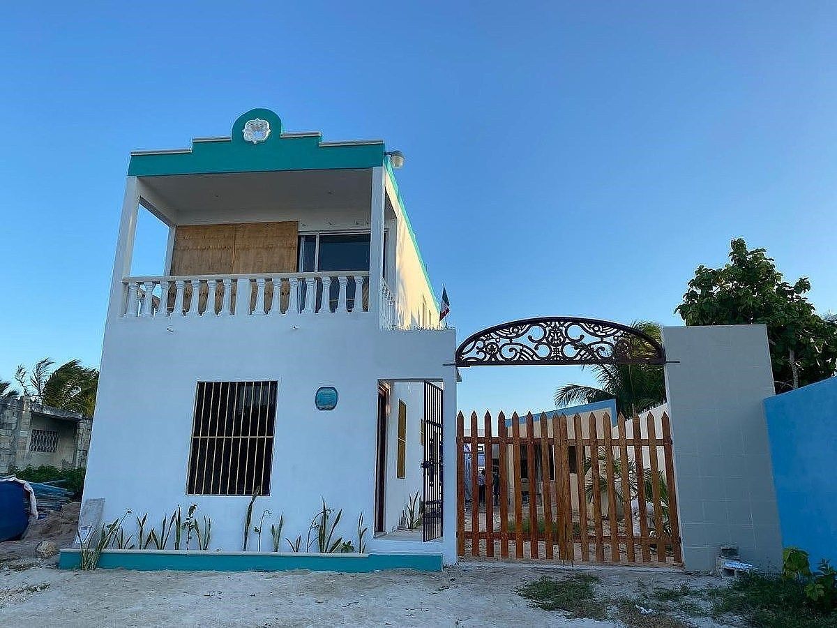 Oportunidad de Inversión: Complejo de 3 Departamentos en San Benito