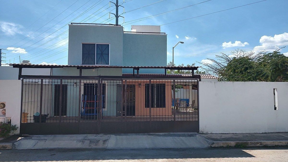 Casa en Venta en Mérida Poniente de 5 recámaras