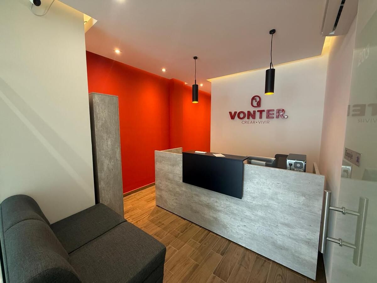 VENTA OFICINA AMUEBLADA AL NORTE DE MÉRIDA