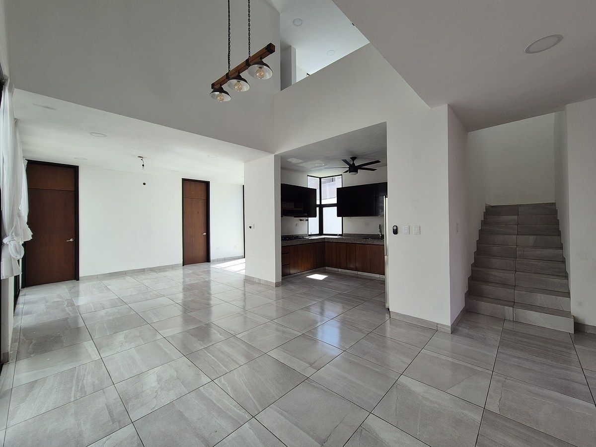 Casa semiamueblada al Norte de Mérida